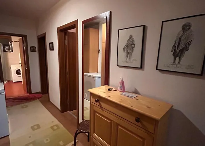 планинско гнездо - Mountain Nest